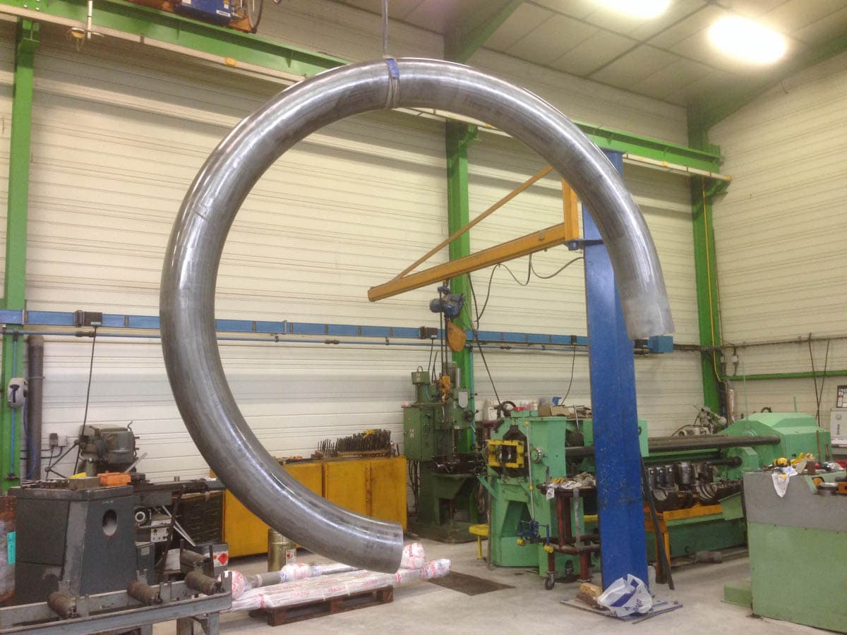 Couronne en tube cintrée par laminage intérieur